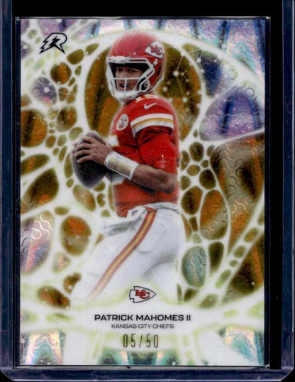 2025 Topps Resurgence #PT-17 Patrick Mahomes II Protonyx Gold Power Surge #/50